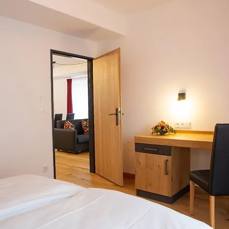 & Bichler Hotel *
